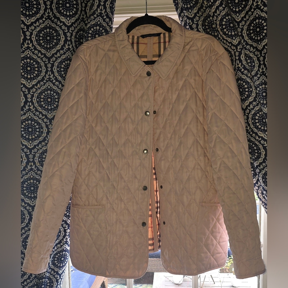 Burberry PINK Nova Check Quilted Jacket - Picture 2 of 14